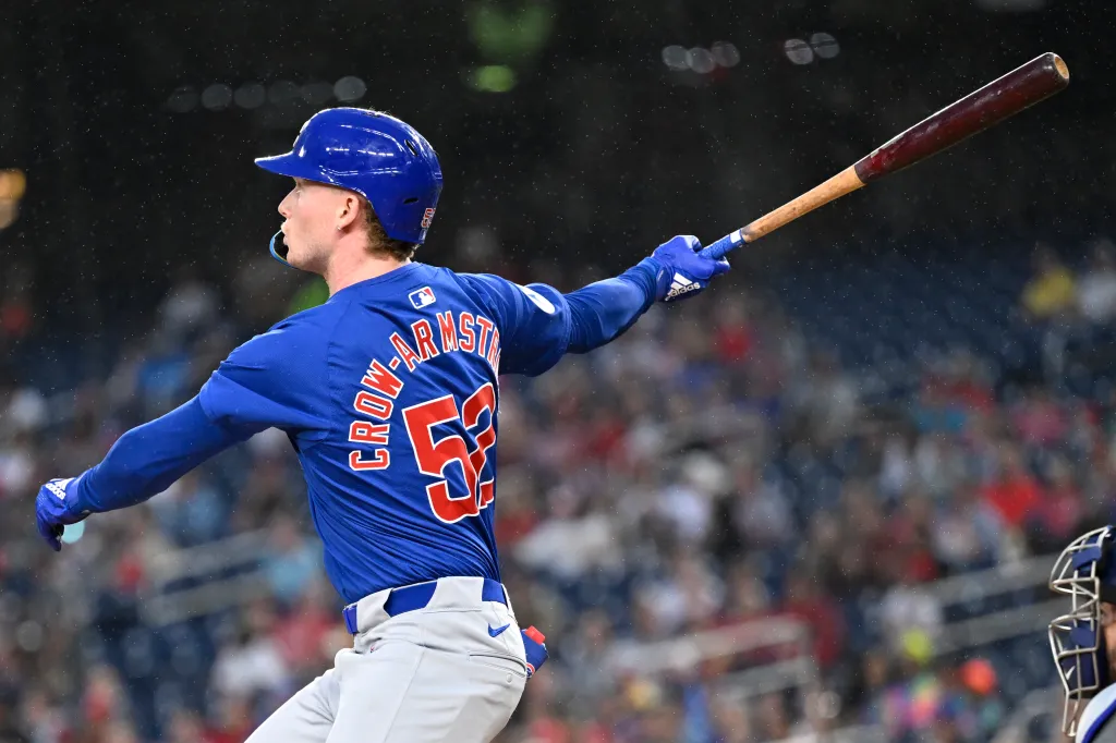Pete Crow-Armstrong swinging for the Chicago Cubs